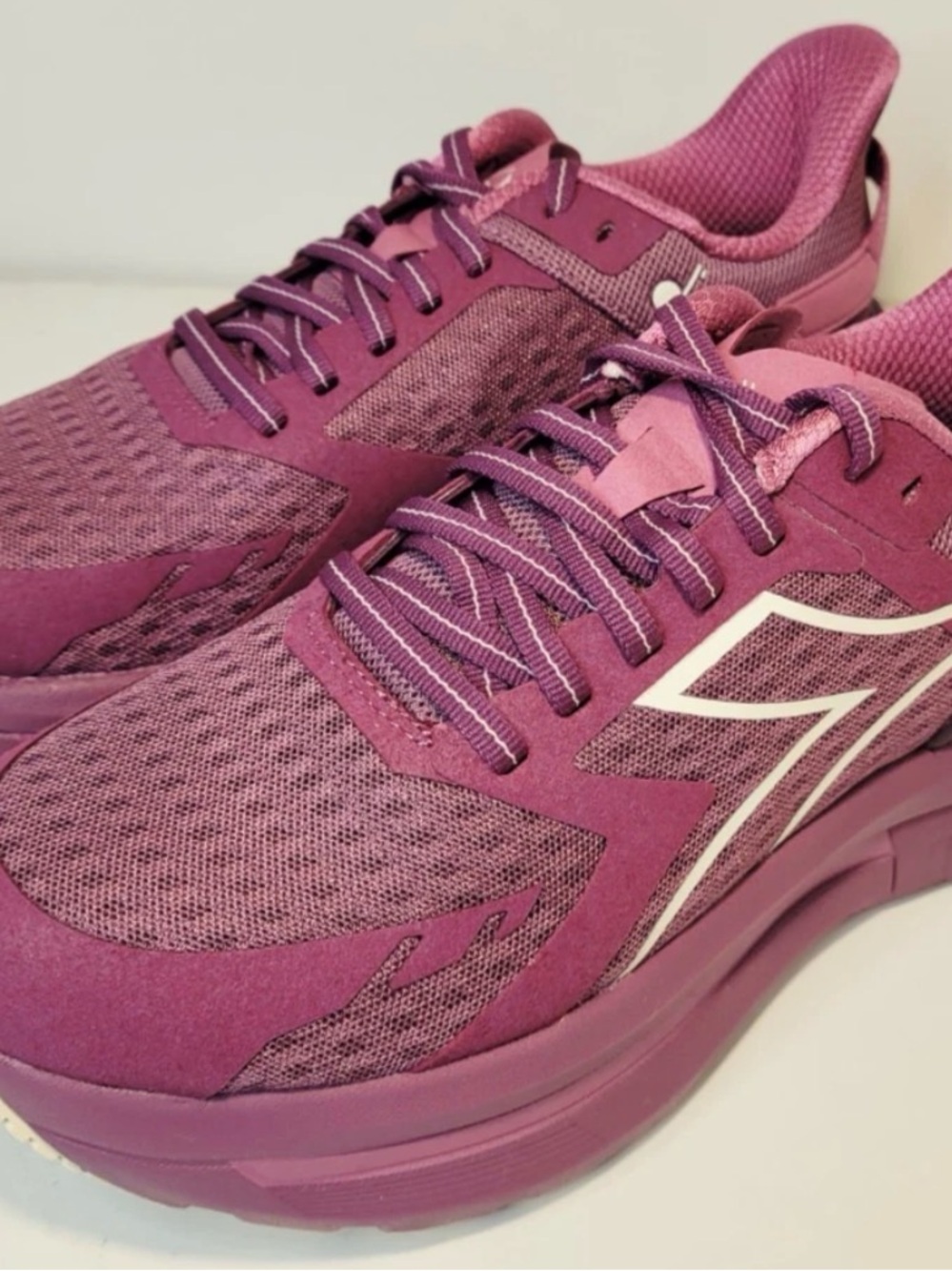 Diadora Women's Magenta/Purple Athletic Lace-Up Sneakers